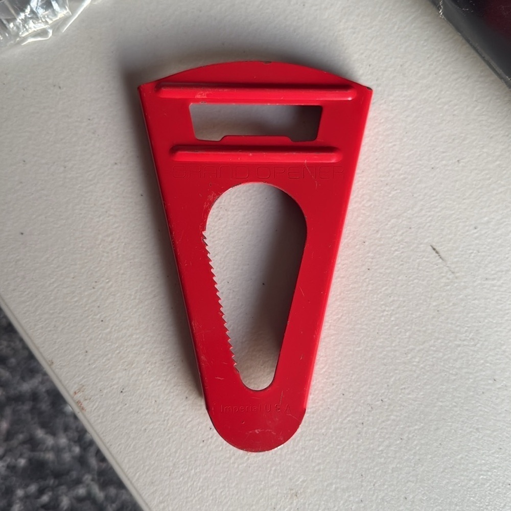 Red Kitchen Tool - Picture 3 of 4